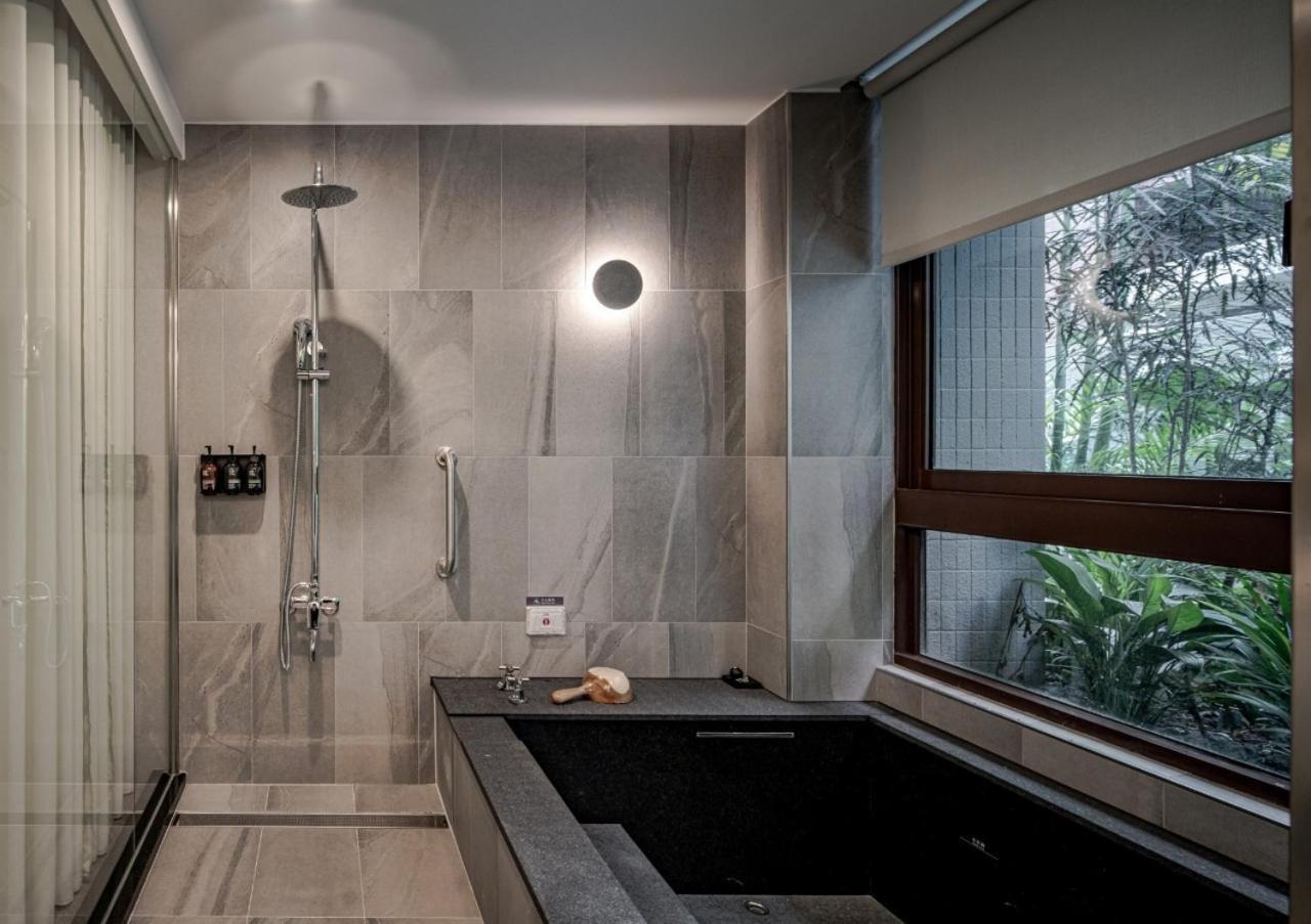 Crownshine Resort Jiaoxi Quarto foto